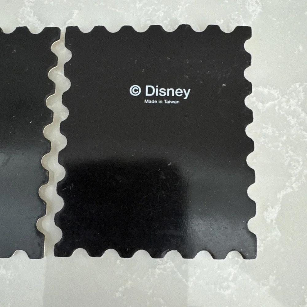 Vintage Minnie  & Mickey Mouse WALT DISNEY WORLD RUBBER REFRIGERATOR  MAGNETS